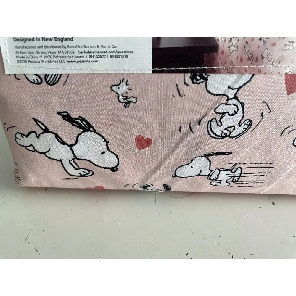 4 Pc Peanuts Snoopy Hearts Pink‎ Valentines Day QUEEN Size Sheet Set Soft NEW
